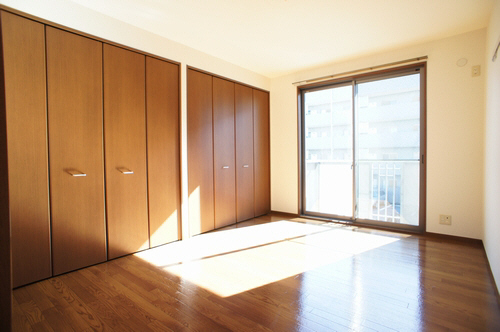 メイプルタウン六番館 202号-5