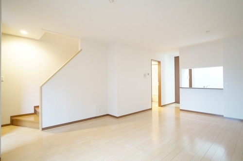 ロジュマン鶴間Ａ 101号-3