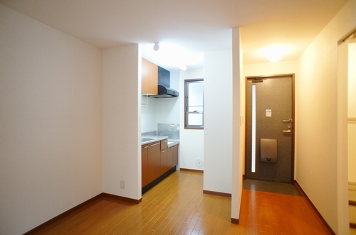 ファミール中央林間Ａ　Ｂ 203号-2