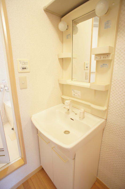 アルブル4番館 202号-8