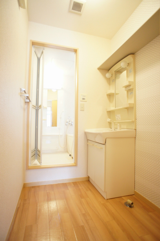 アルブル4番館 202号-9