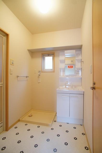 エミグランドD棟 101号-6