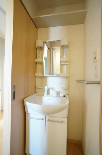 ソフィア西寺尾 203号-11