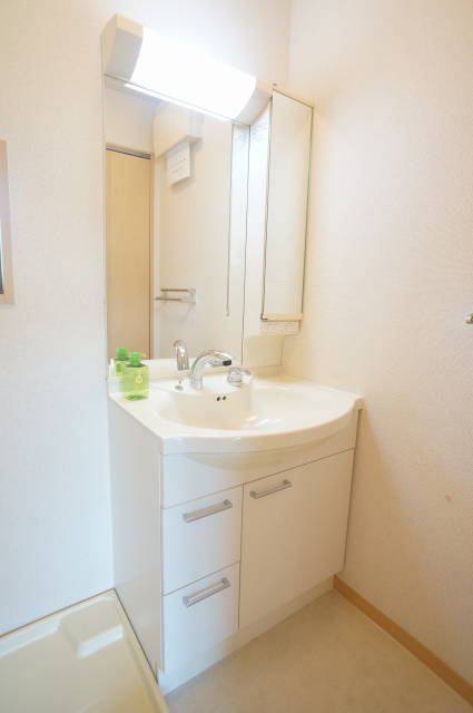 フレシール参番館 201号-7