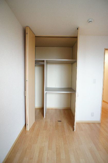 シャトル臼居 102号-7