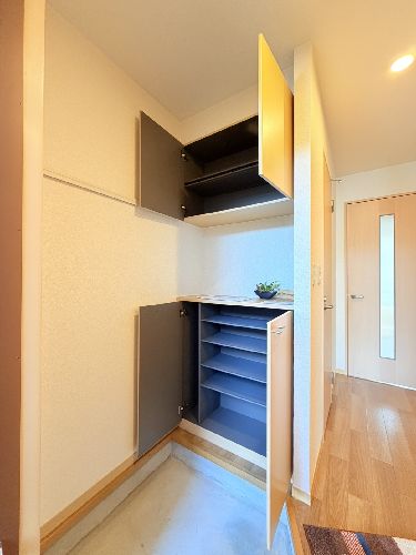 シャトル臼居 102号-12