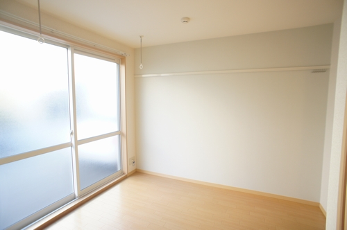 ジュネス新川崎 101号-3