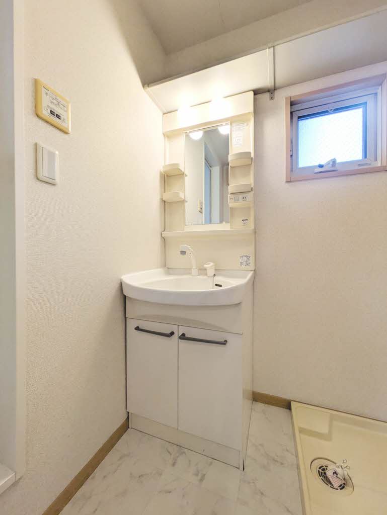セレわらび山 201号-9
