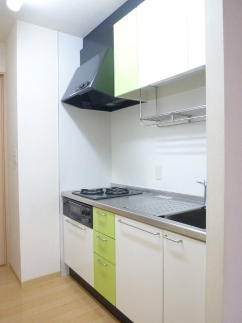 フォンテーヌ八重咲 102号-4