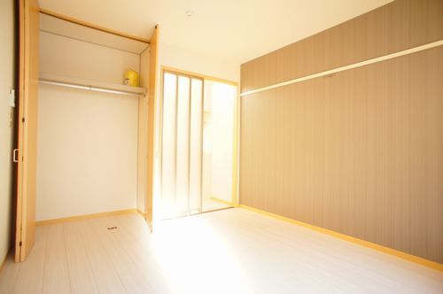 ウィンズ平間 201号-3