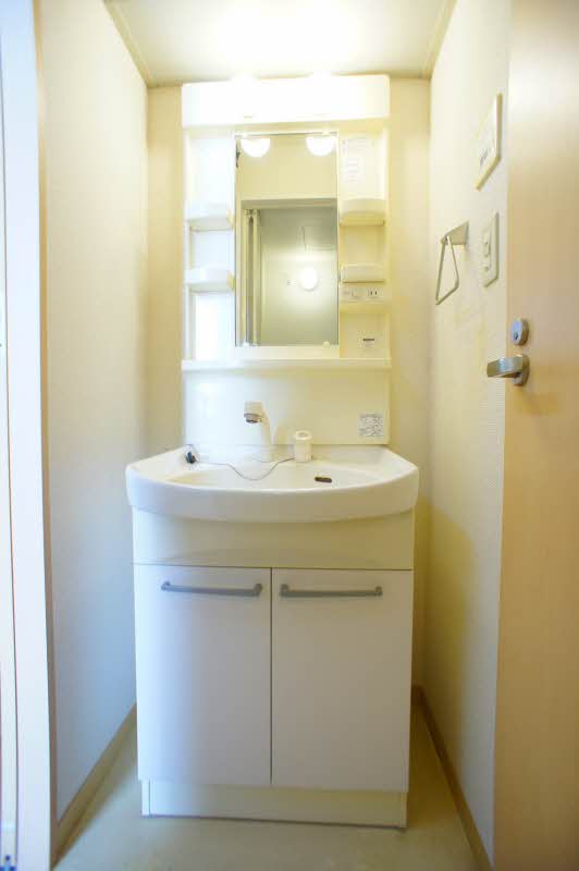 ウィンズ平間 202号-7