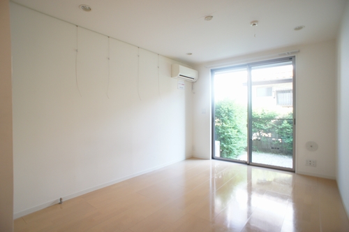 Ｓｕｎｎｙｓｉｄｅ　Ｔｅｒｒａｃｅ 101号-2