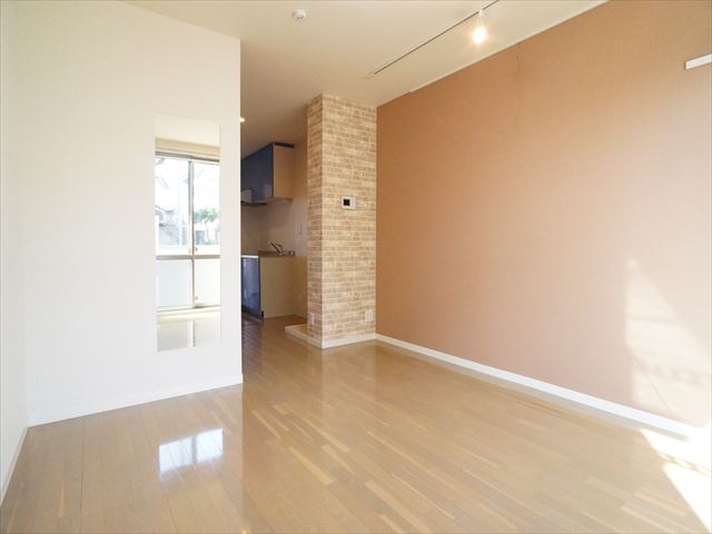 イーストＤ 102号-5