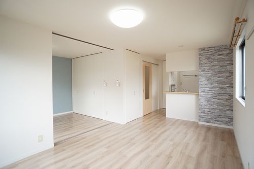 シルキーラウンジＢ 202号-2