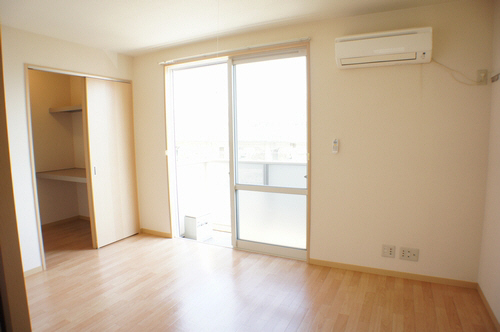 ユーチャリスＣ 201号-2