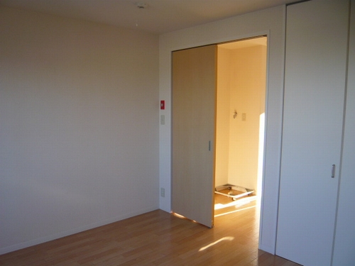 パークアベニュー岸根 202号-2