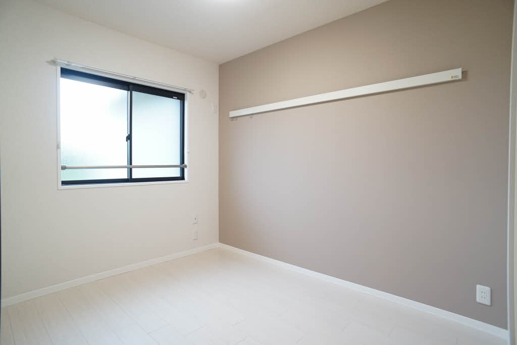 サンフロントあずま 203号-8