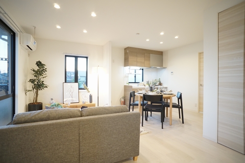 ヤマイチハイツ壱番館 203号-3