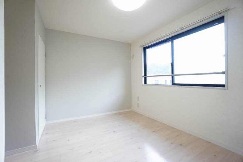 シャトル鳴瀬 201号-3