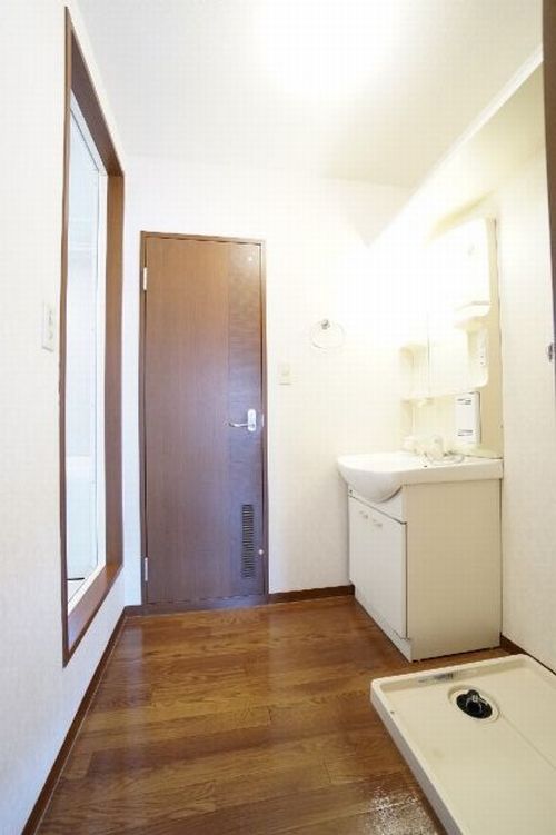 ウィンディ平井Ⅱ 201号-9