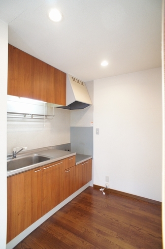 シモ　弐番館 101号-3