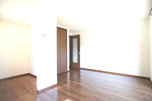 シャルム弐番館 102号-4