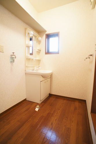 サニーホームズ 101号-8