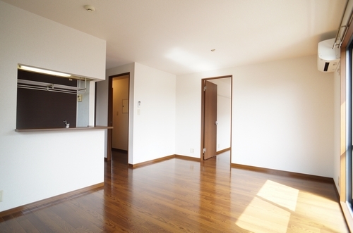 ヴィルヌーブＥ 201号-3