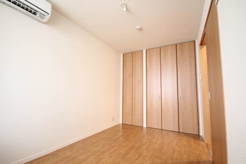 プレジール港南台 203号-4