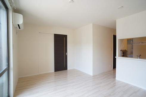 ヴィラ フローラ アイリス 101号-2