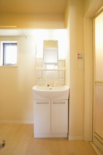 ヴィラ フローラ アイリス 101号-8