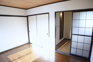 ホワイト　コーポ 202号-2