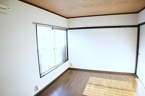 ホワイト　コーポ 202号-4