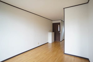 ヴィレッジ　ハイツ　Ａ 101号-2