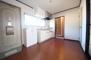 ホワイト　ハイツ 206号-2