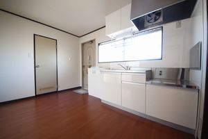 ホワイト　ハイツ 206号-3