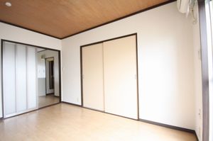 メゾンしろばらＢ 101号-2