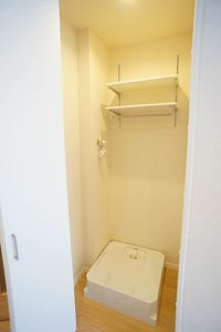 ローゼ　ハイム 201号-9