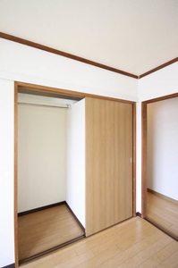 クレートメゾン 東大成 208号-4