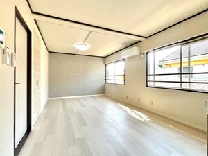 メゾンドネージュ 2号館 201号-4