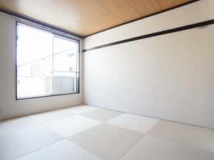 クラウン　エステート 201号-4