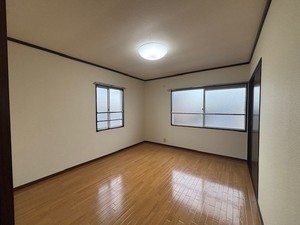 アネックスガーデン山中　Ｅ 102号-3