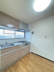 アネックスガーデン山中　Ｅ 102号-5