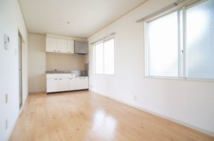 スイーニュ　プルミエ　Ｃ 102号-2