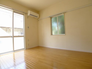 ドミール　リン　Ａ 102号-2