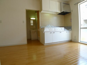 ドミール　リン　Ａ 102号-3