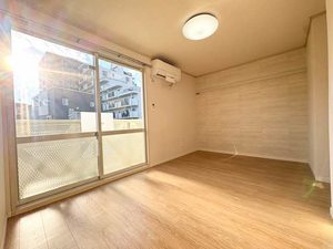 グローリーハイツ　Ｂ 102号-3