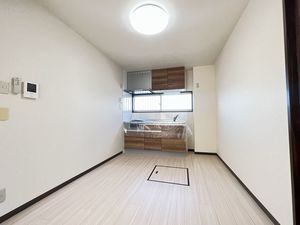 プレジオ　Ｃ 101号-3