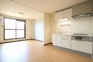 サープラス　Ａ 302号-2