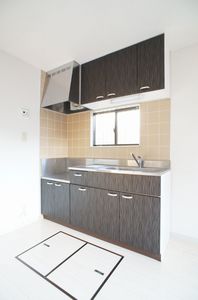 メゾネット 三番館 101号-4